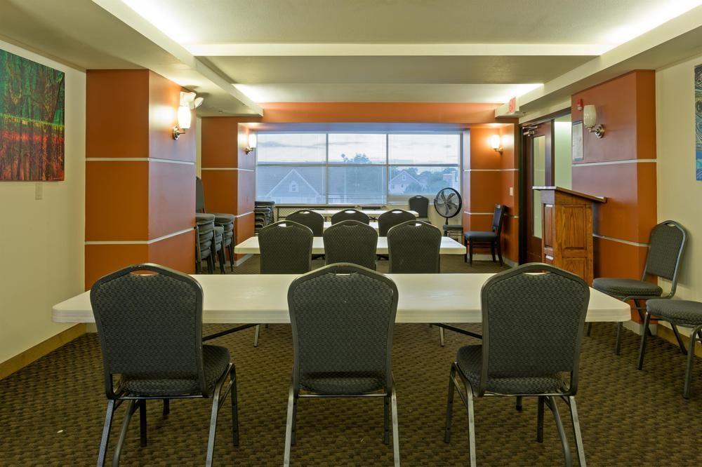 Days Inn & Suites By Wyndham Μιλγουόκι Εξωτερικό φωτογραφία