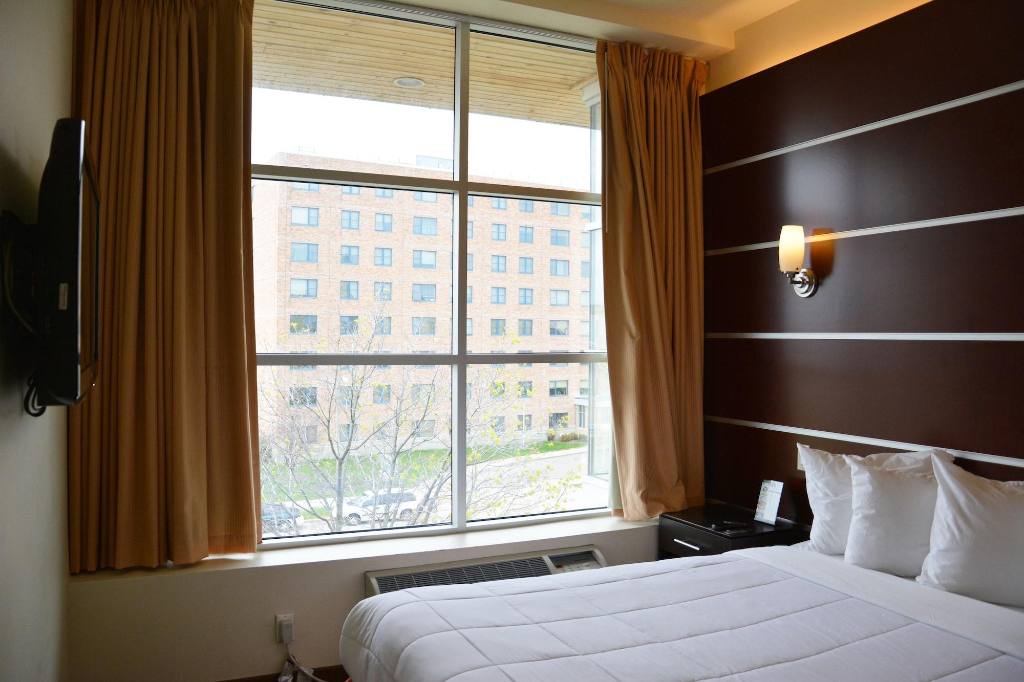 Days Inn & Suites By Wyndham Μιλγουόκι Εξωτερικό φωτογραφία