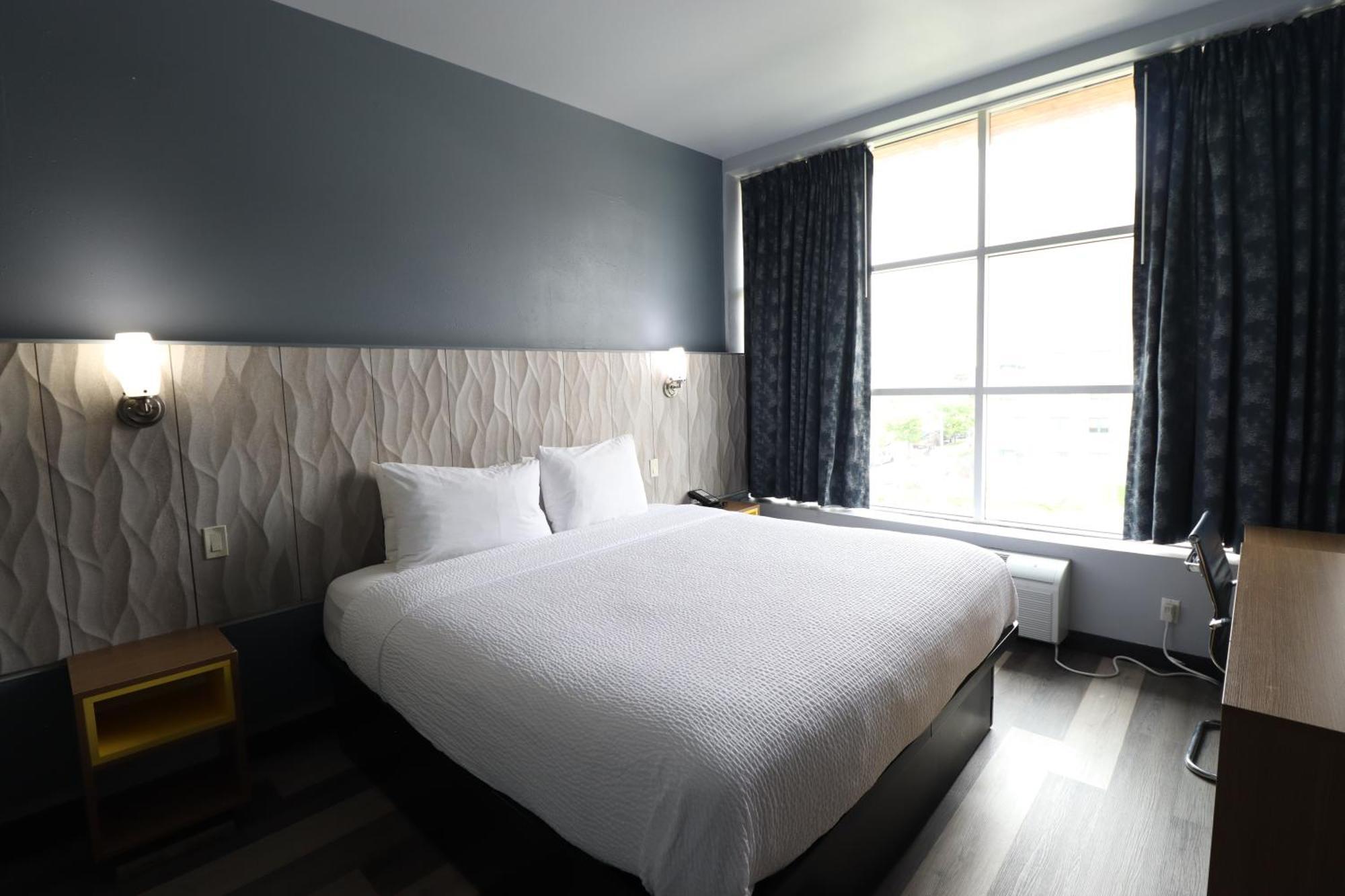 Days Inn & Suites By Wyndham Μιλγουόκι Εξωτερικό φωτογραφία