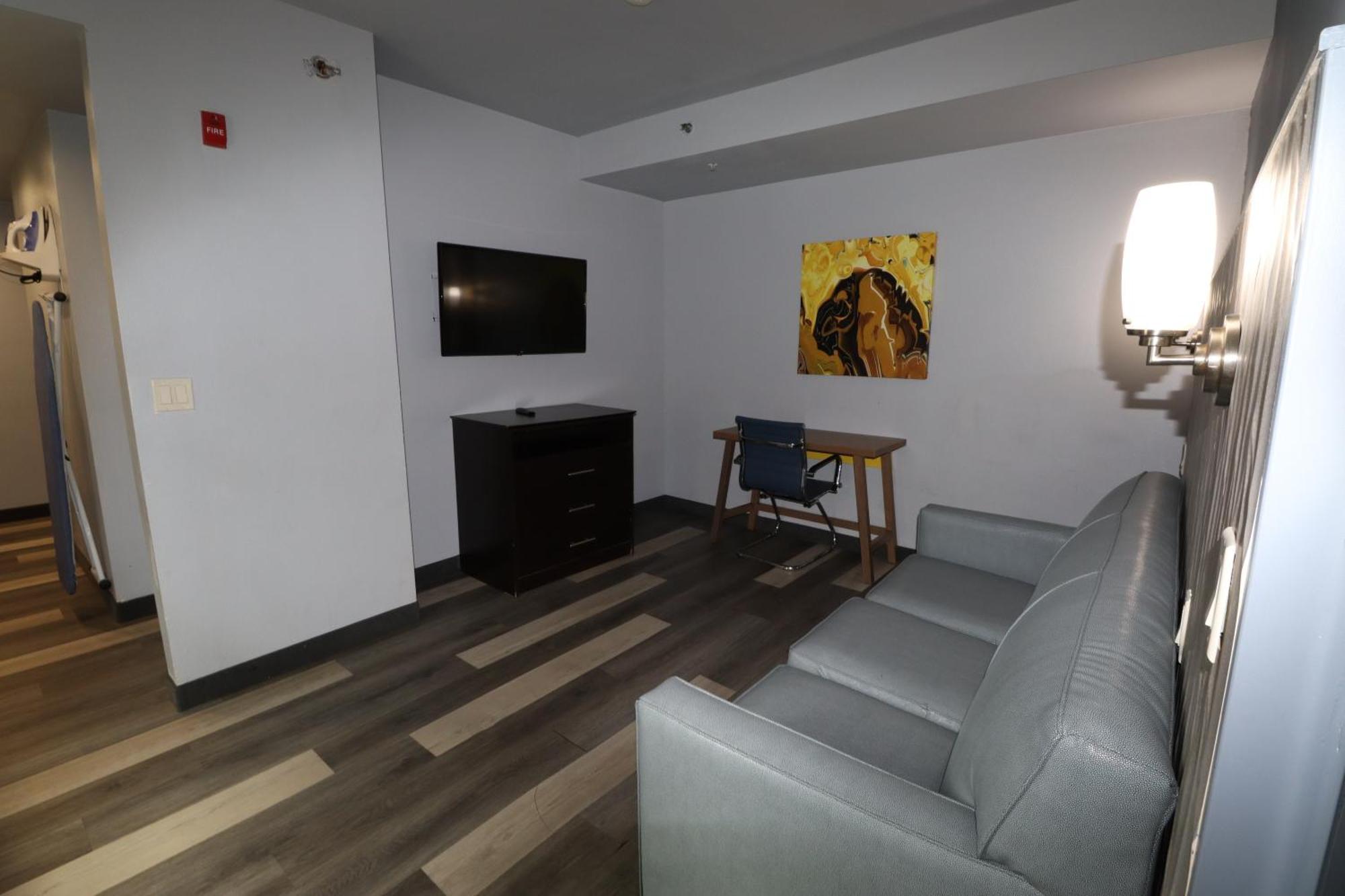 Days Inn & Suites By Wyndham Μιλγουόκι Εξωτερικό φωτογραφία